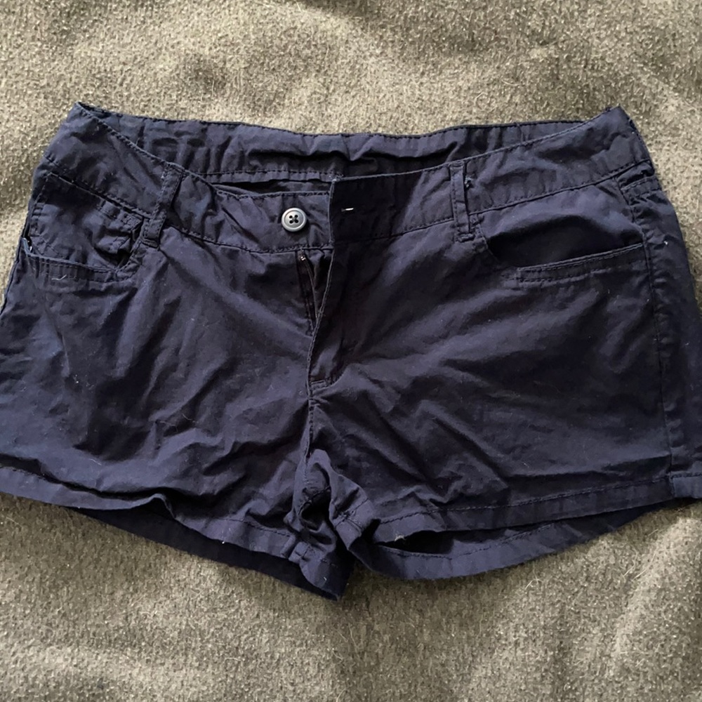 City Strats women’s shorts